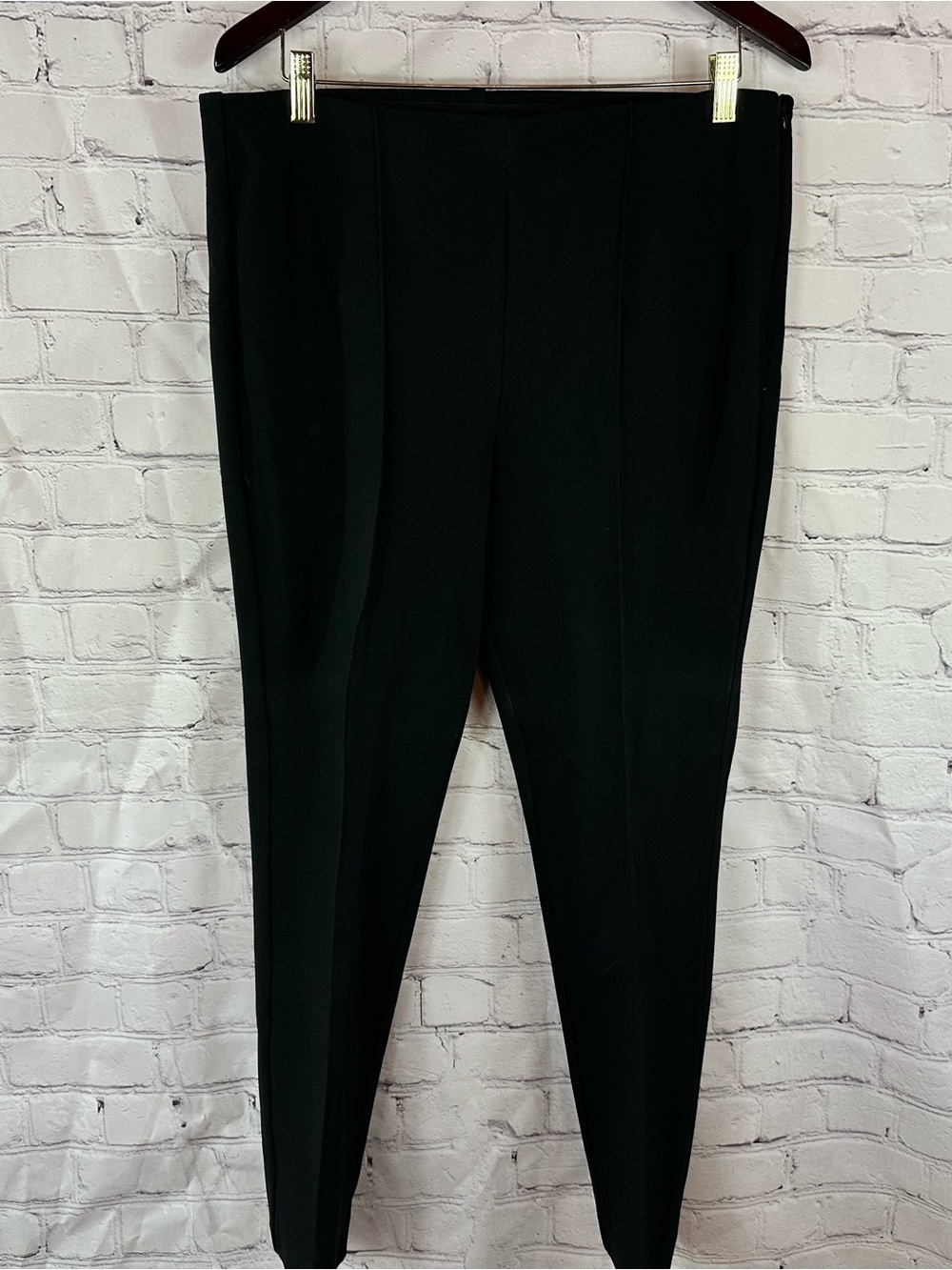 Chico's Black Skinny Ponte Ankle Pants